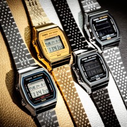 CASIO VINTAGE Mod. BLUETOOTHÂ®  SMARTPHONE LINK -  GOLD -  built-in accelerometer senses body movements + steps counter OROLOGIO